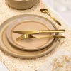 Assiette plate beige avec nuance