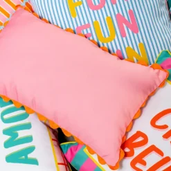 Coussin piping feston 50x50cm