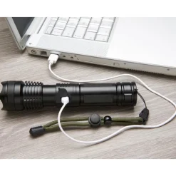 Lampe torche rechargeable