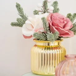 Roses artificielles en pot